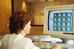 mulher laudando 2 o que é telerradiologia